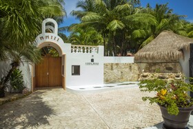 Hidden Beach Resort Au Naturel Club