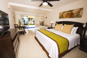 Hidden Beach Resort Au Naturel Club