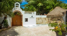 Hidden Beach Resort Au Naturel Club