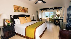 Hidden Beach Resort Au Naturel Club
