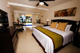 Hidden Beach Resort Au Naturel Club