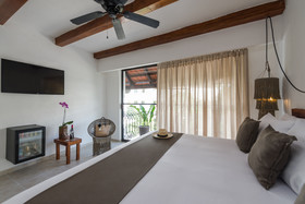 Banana Boutique By GuruHotel