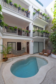 Banana Boutique By GuruHotel