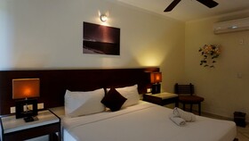 Hotel Eleven by BFH