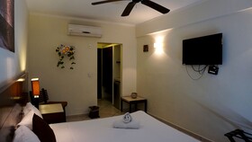 Hotel Eleven by BFH