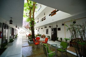 Ahava Hotel