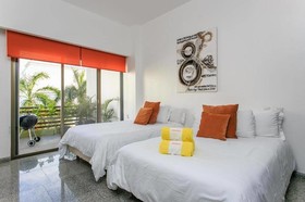 Infinito by Playa Moments