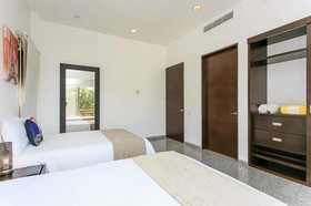 Infinito by Playa Moments