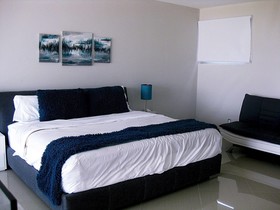 Iris Studios and Apartments