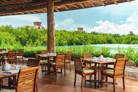 Jungala Park Hotel - VidantaWorld Riviera Maya