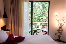 Kinbe Deluxe Boutique Hotel