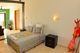 Las Brisas Condominios