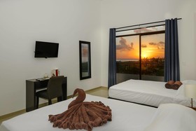 Las Perlas Condo Hotel
