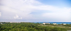 Las Perlas Condo Hotel