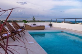 Las Perlas Condo Hotel