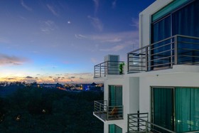 Las Perlas Condo Hotel