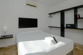 Las Perlas Condo Hotel