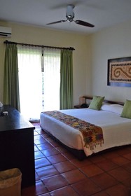 La Tortuga Hotel & Spa