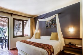 La Tortuga Hotel & Spa