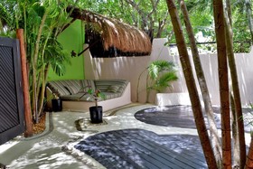 La Tortuga Hotel & Spa