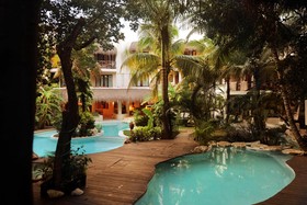 La Tortuga Hotel & Spa