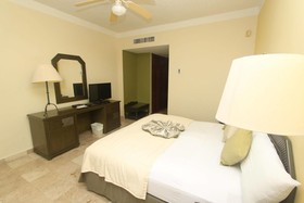 Los Itzaes Hotel
