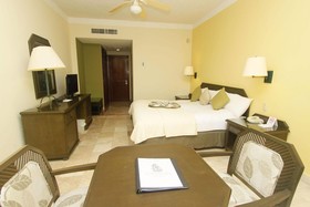 Los Itzaes Hotel