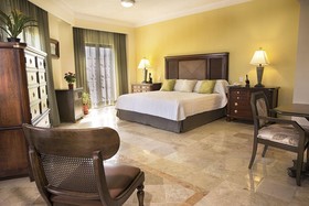 Los Itzaes Hotel