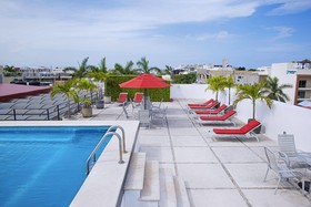 Los Itzaes Hotel