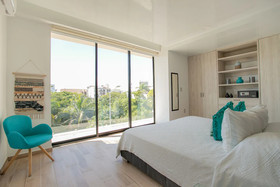 Macondo 5th Av Condos