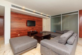 Magia Beachside Apartment by Bvr