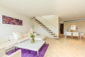 Magia Beachside Apartment by Bvr