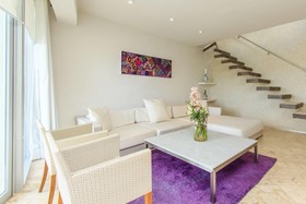 Magia Beachside Apartment by Bvr