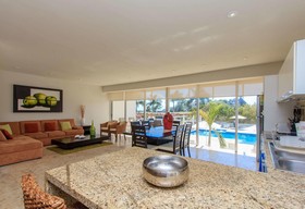 Magia Beachside Apartment by Bvr