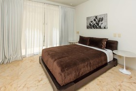Magia Beachside Apartment by Bvr