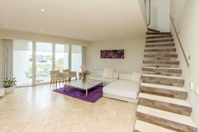 Magia Beachside Apartment by Bvr
