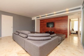 Magia Beachside Apartment by Bvr