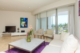 Magia Beachside Apartment by Bvr