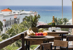 Maui Suites