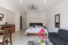 Maui Suites