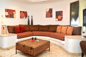 Maya Villa Condo Hotel & Beach Club