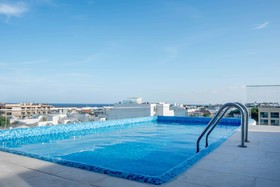 Menesse 32 by Mikitito Rentals