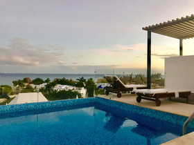 Menesse Beach Apartments