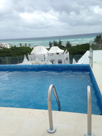 Menesse Beach Apartments