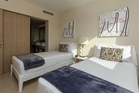 Golfers' Paradise at Nick Price Residences!