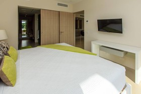 Golfers' Paradise at Nick Price Residences!