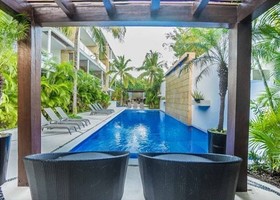 Oasis12 by Sea Side