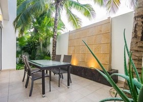 Oasis12 by Sea Side