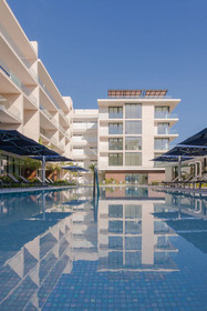 Oceana Residencias de Playa by Playa District