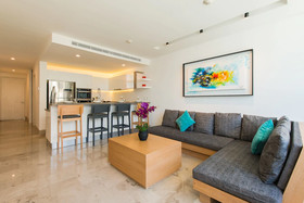 Oceana Residencias de Playa by Playa District